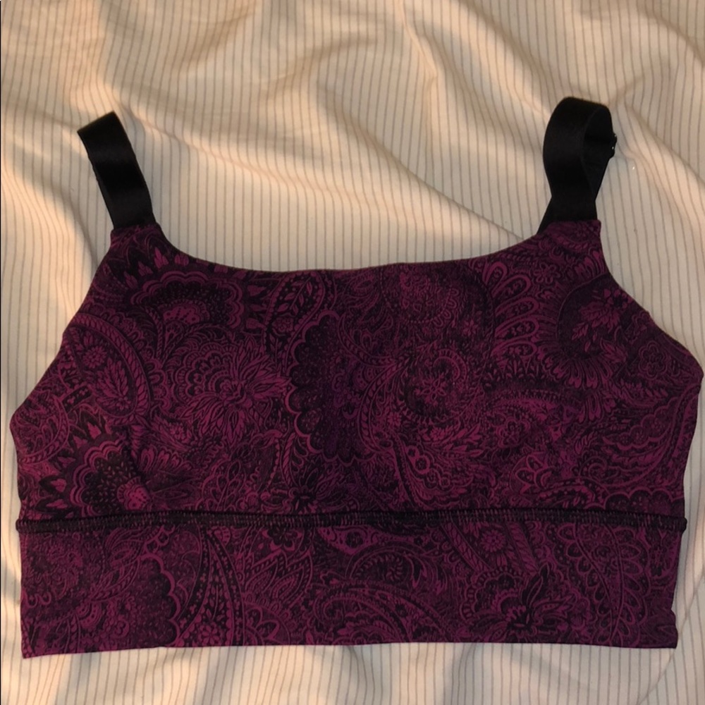 Lululemon sports bra